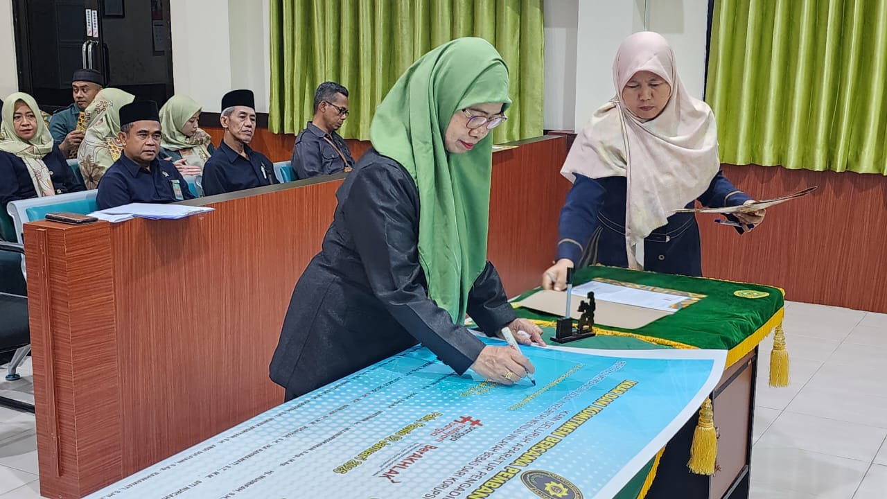 070125 penandatanganan pakta 41