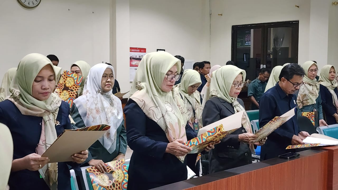 070125 penandatanganan pakta 54